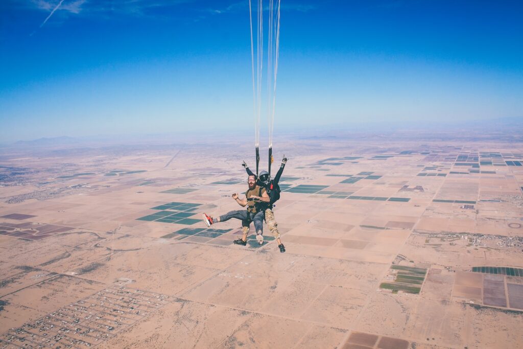 Skydiving 